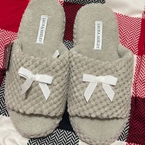 Brand new spa collection Laura Ashley slippers size 5-6